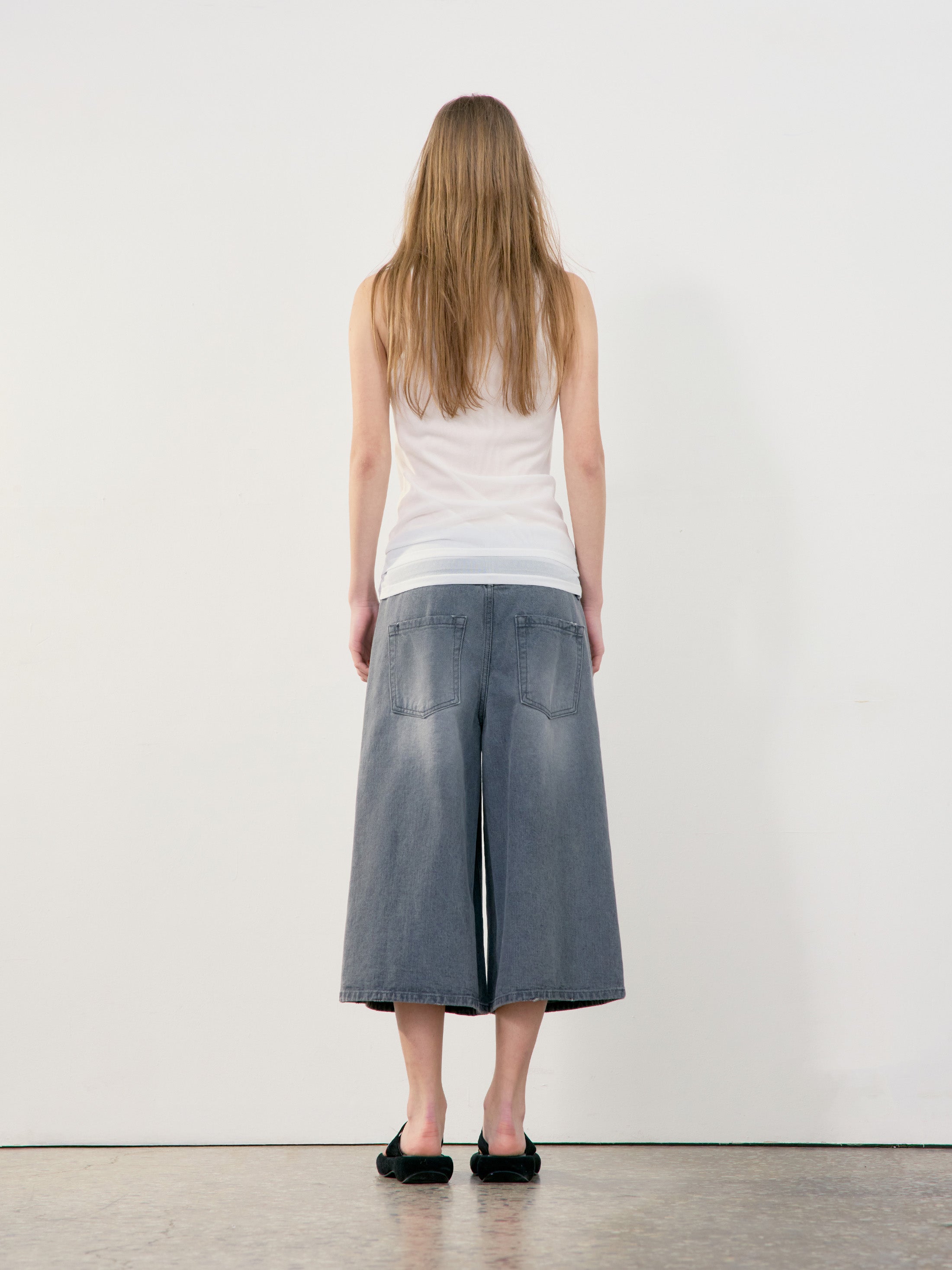 Low Classic Belted Denim Bermuda Pants Grey