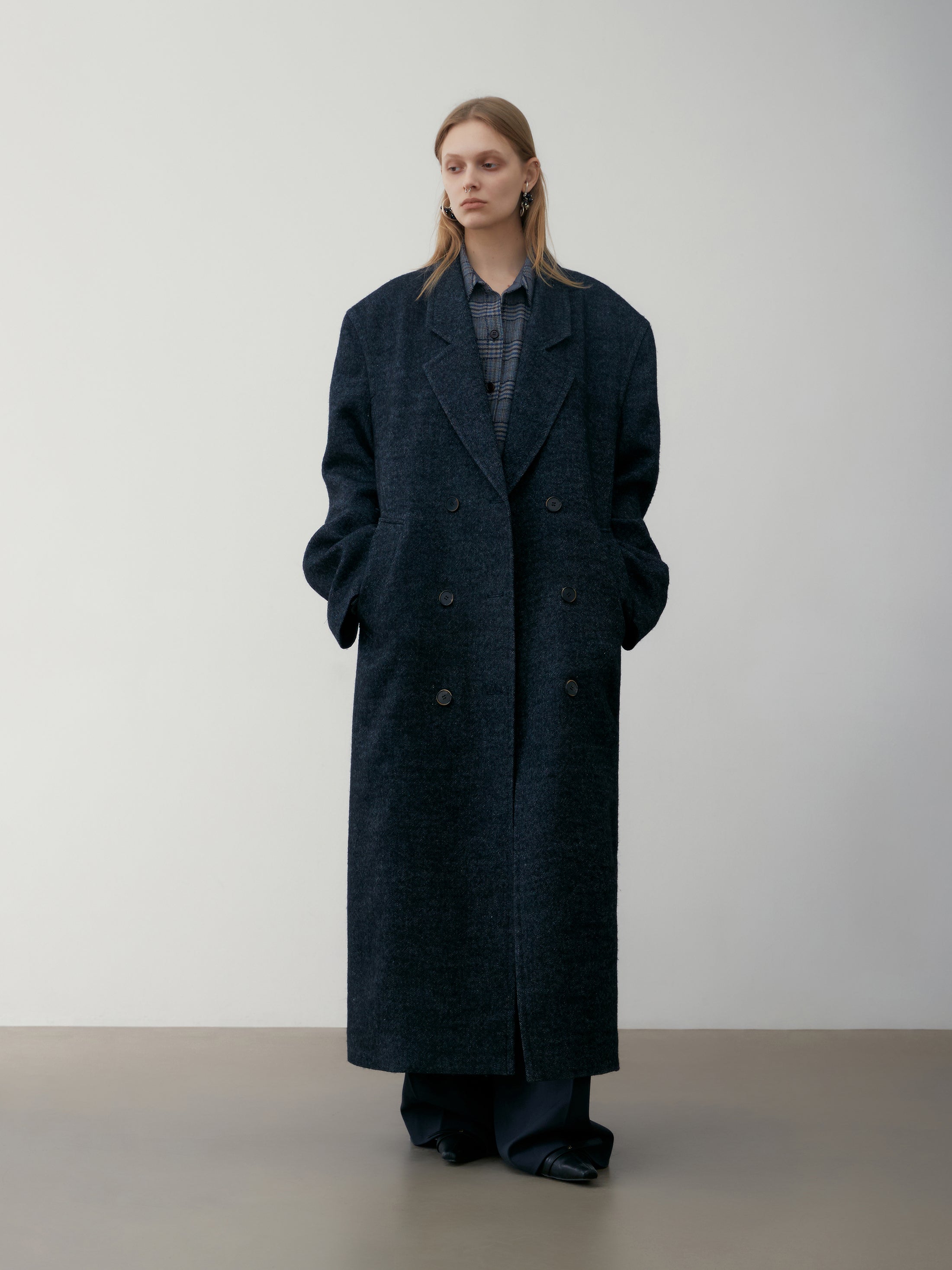 [low_classic] MELANGE WOOL OVERSIZED COAT
BLACK