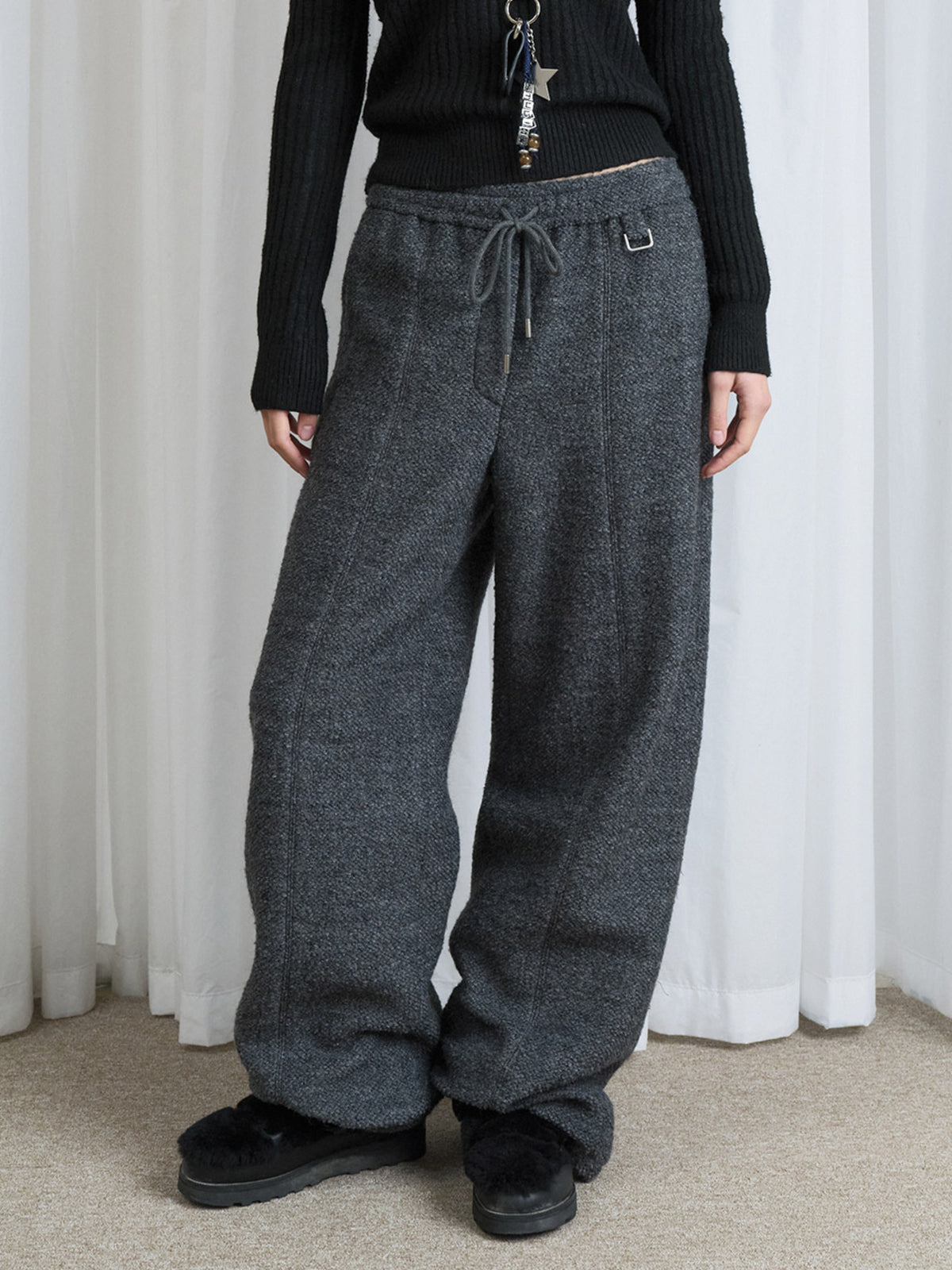Raive Fleece Drawstring Jogger Pants