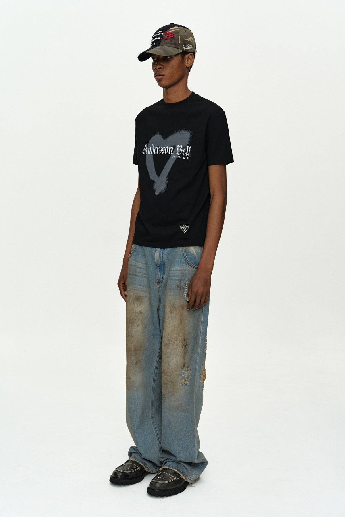 Andersson Bell (Essential) Unisex Heart T-Shirt