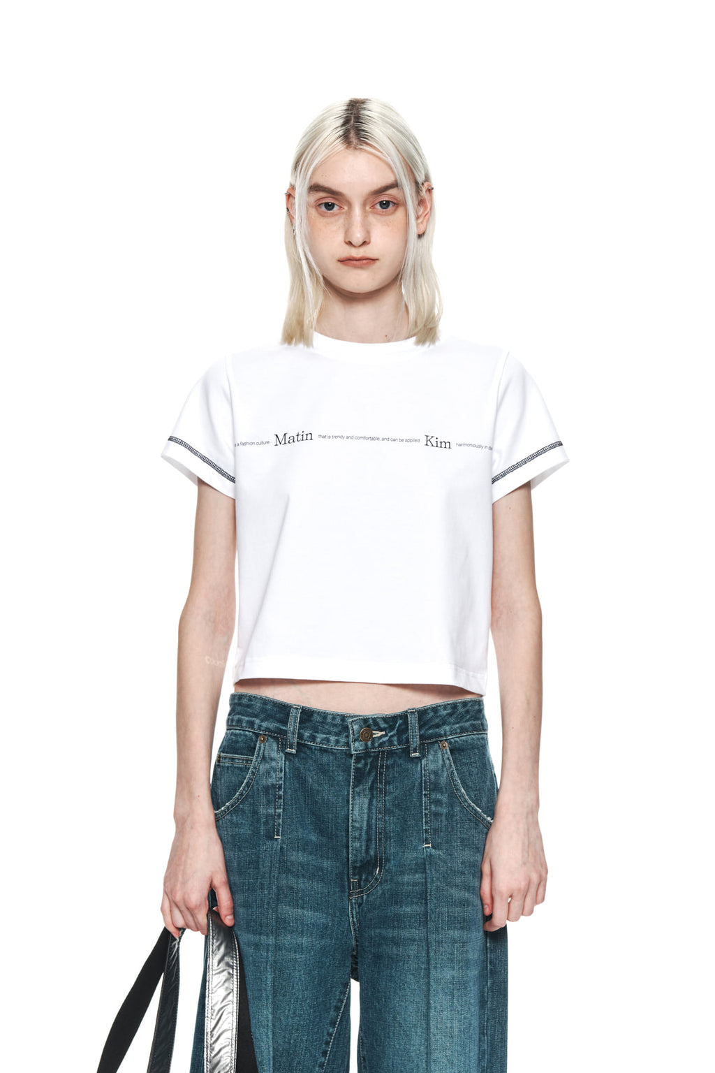 [matinkim] MATIN SMALL LINE LOGO STITCH CROP TOP IN WHITE