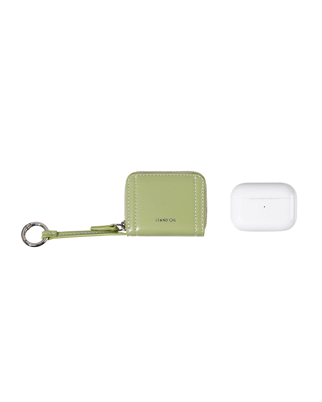 Post Pods · Basil

A modern and sleek pod-shaped bag, Basil is designed to be a versatile and practical accessory for daily use. With its spacious interior and adjustable shoulder strap, it's perfect for carrying all your essentials in style.