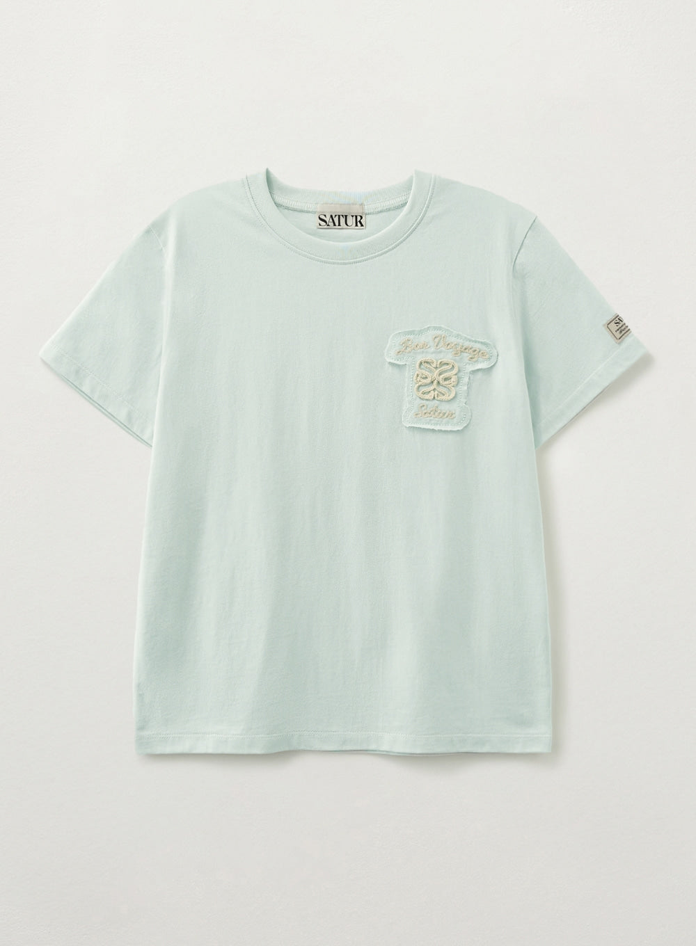 [satur] (W) Bon Voyage Raw-Cut Applique T-Shirt - Ice Blue
