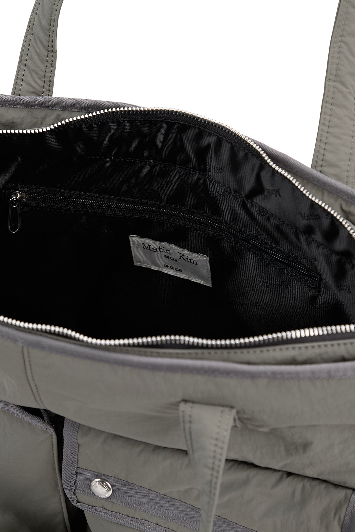 [matinkim] POCKET UTILITY NYLON BIG SHOULDER BAG IN KHAKI