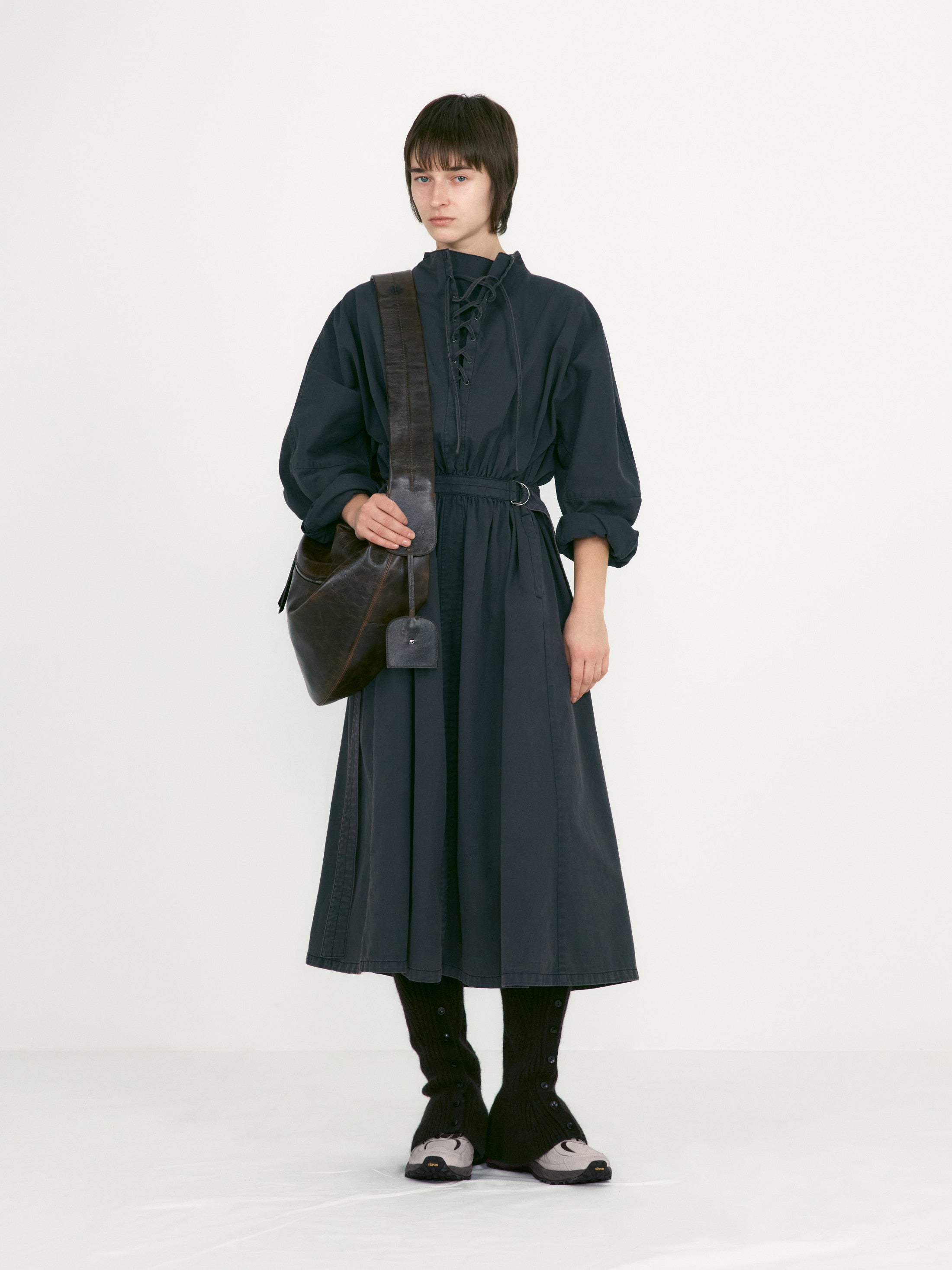 [low_classic] Washed Lace-Up Belted Dress
Charcoal Brown