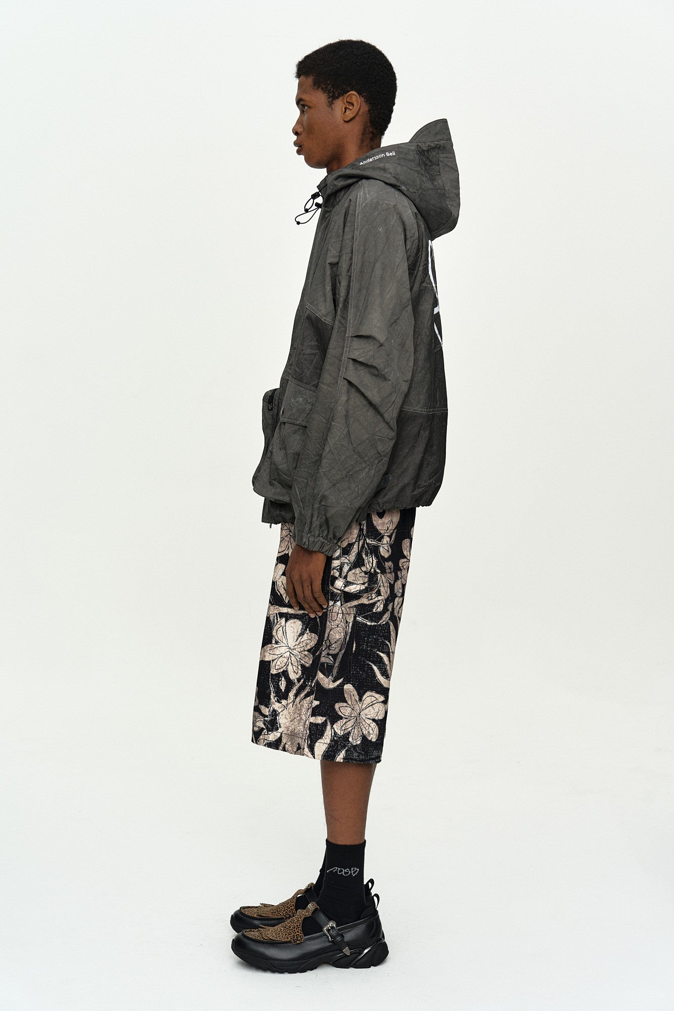 Andersson Bell Flower Printed Carpenter Shorts