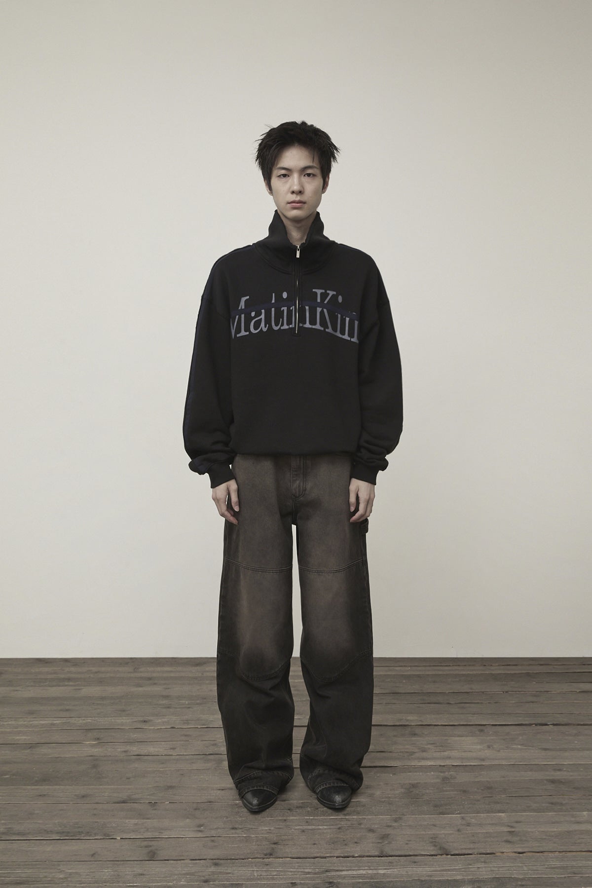 Matinkim Cut Out Half Zip Sweatshirt For Men IN Black