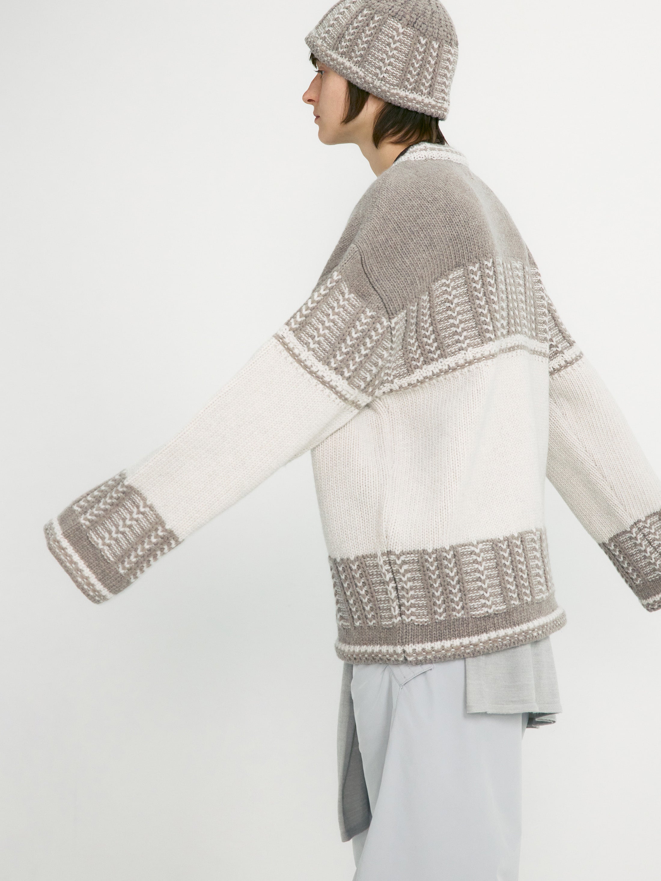 [low_classic] Jacquard Knit Beanie
Beige