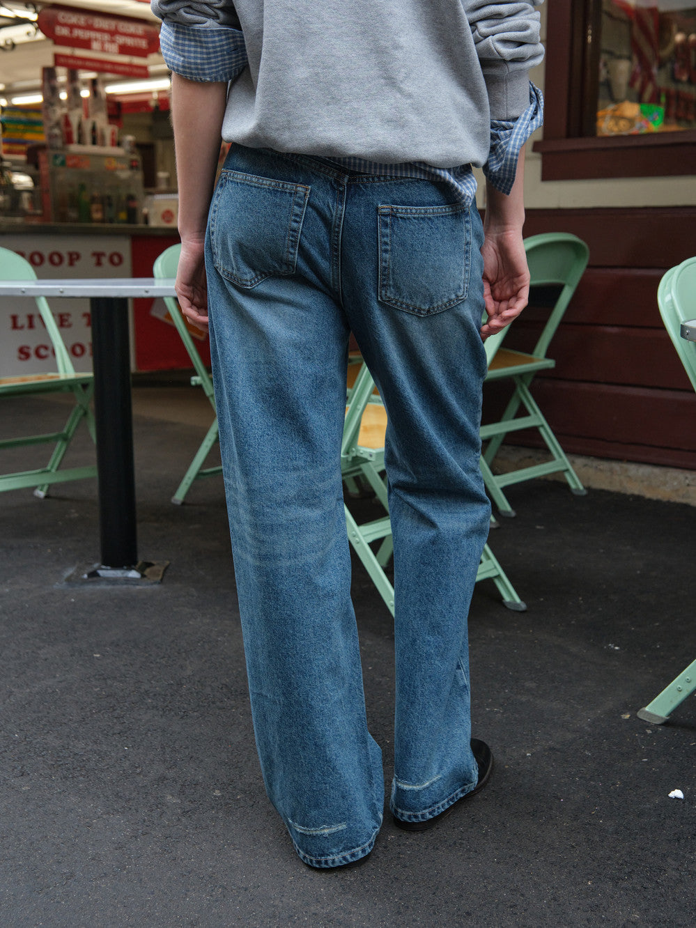 Low Classic Relaxed-Fit Jeans Blue