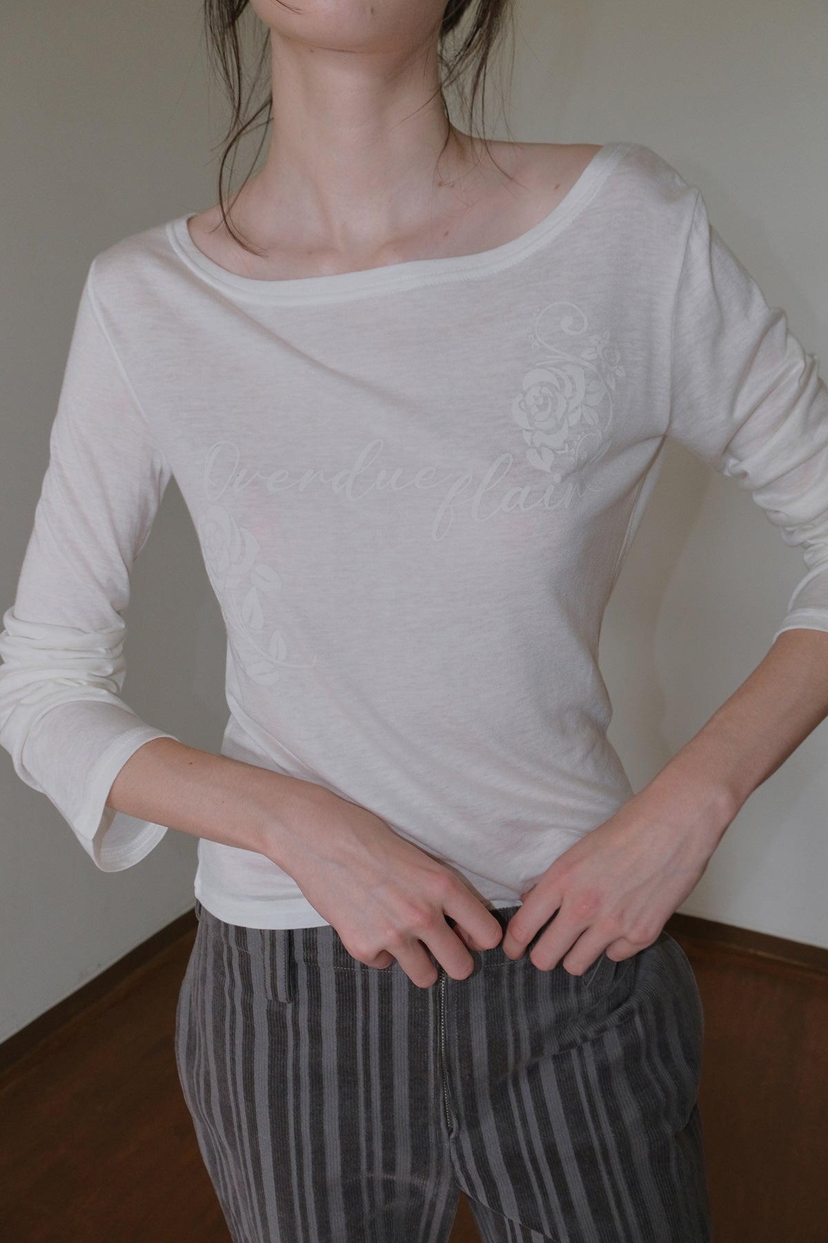 Overdueflair Boat-Neck Slim Fit T-Shirt Ivory