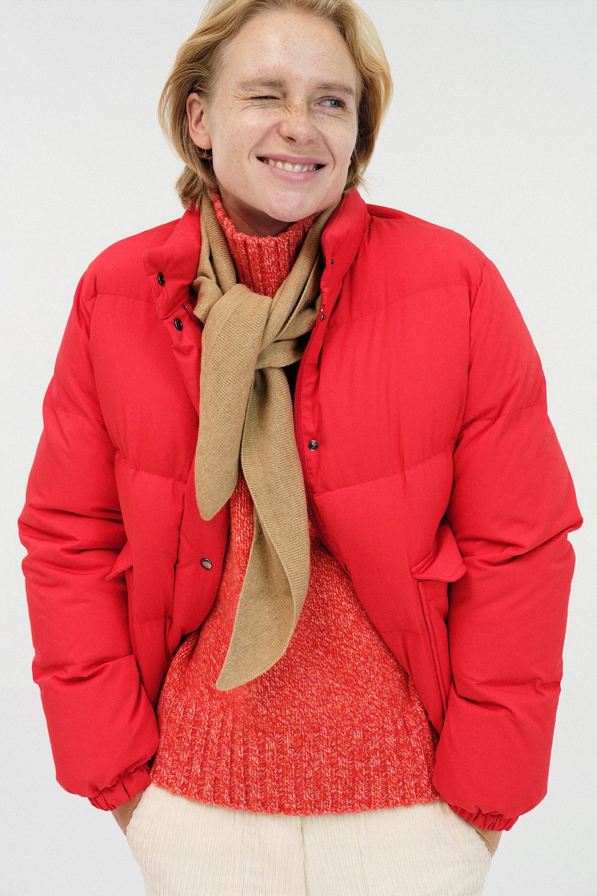 Nothing Written Tella cropped puffer jacket (Red)