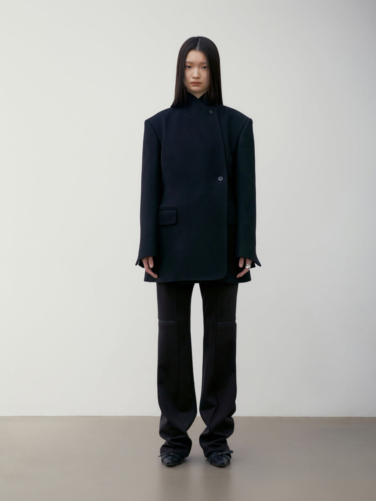Low Classic Bootcut Zip-Up Pants Black