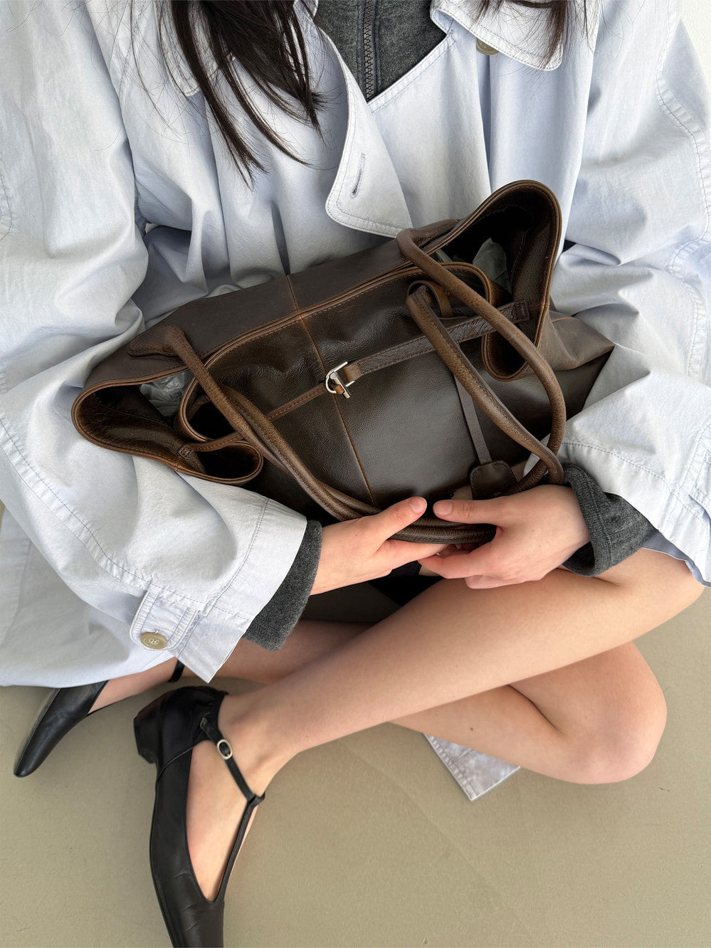 Low Classic Haricot Mini Bag Brown