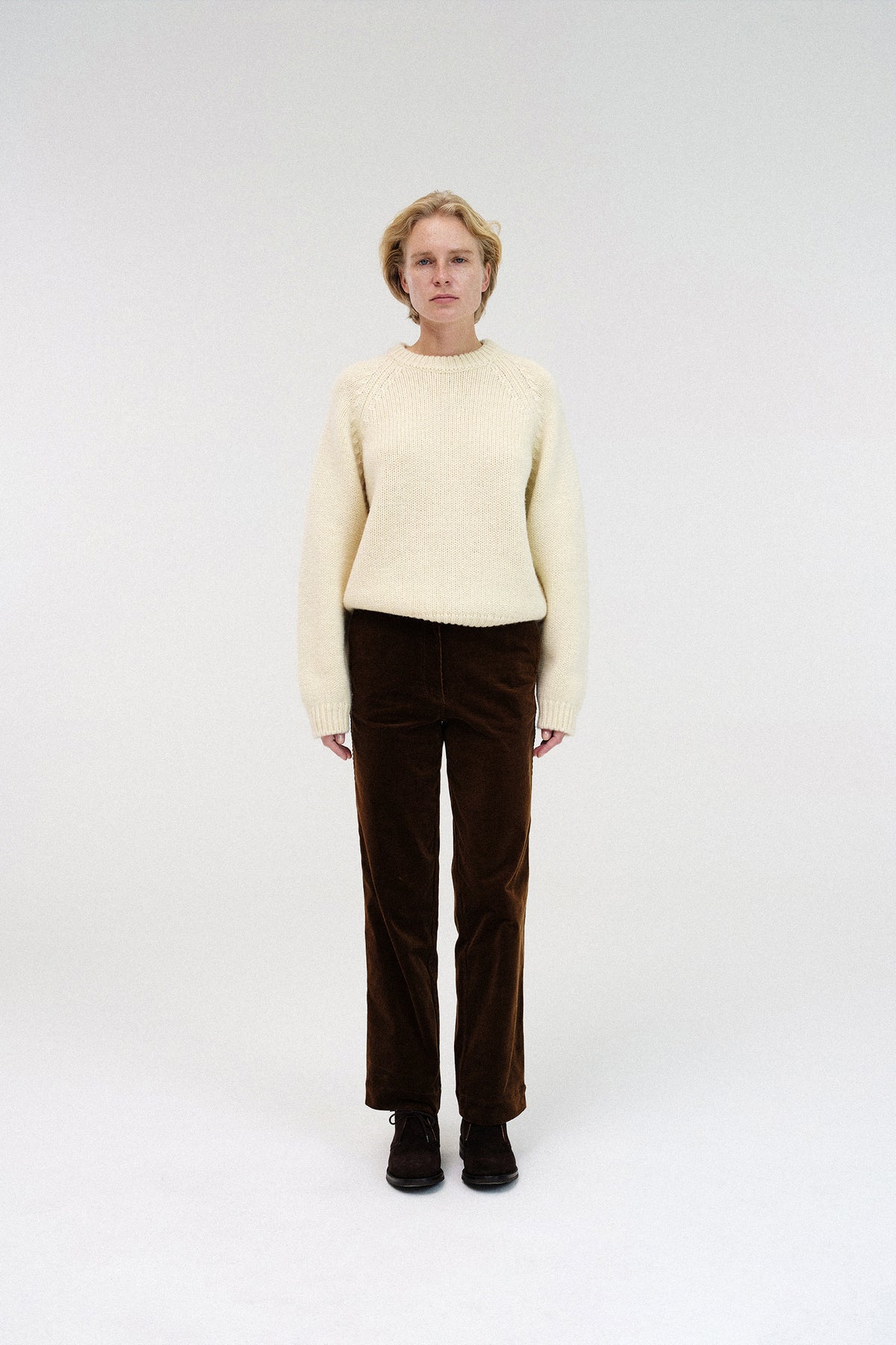 Nothing Written U-neck knitted sweater (Ivory)