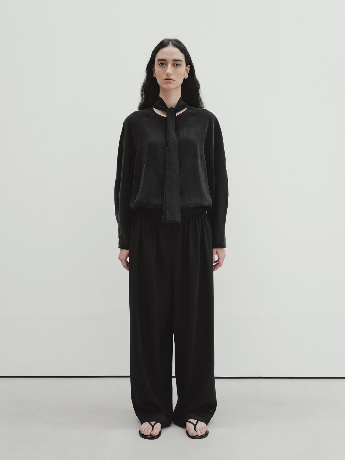 Moia button shirring pants (charcoal)