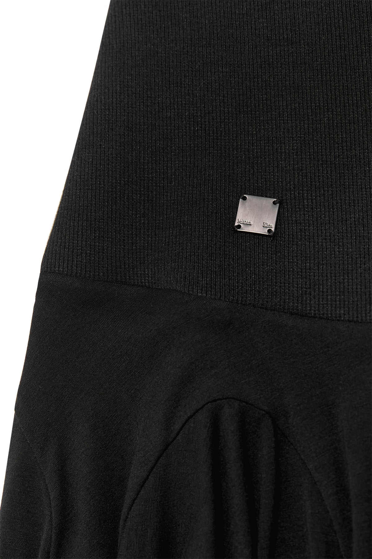 [matinkim] UNBALANCE FLARE FOLDING SKIRT IN BLACK