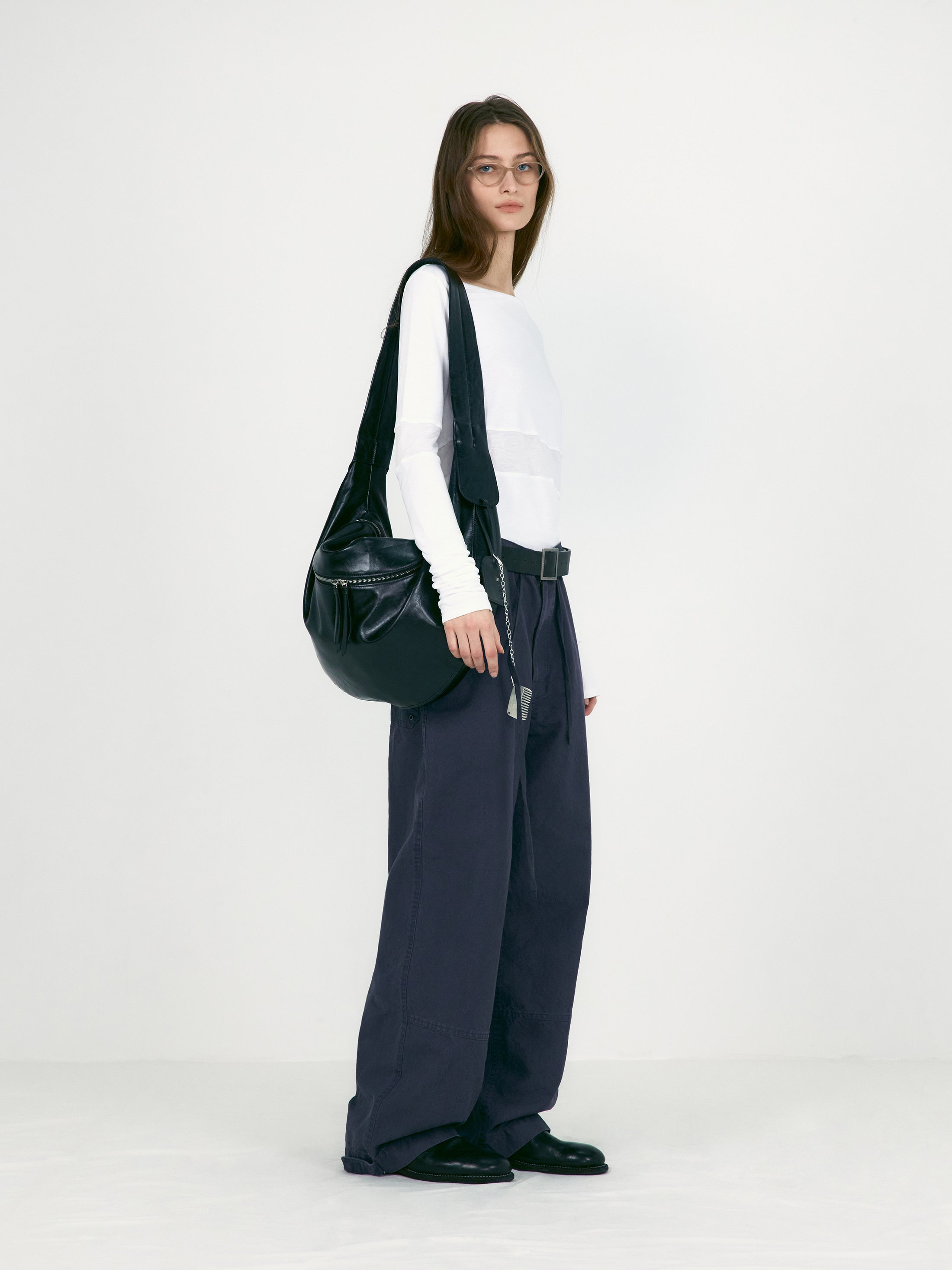 [low_classic] Corset Point Sleeve Top
White