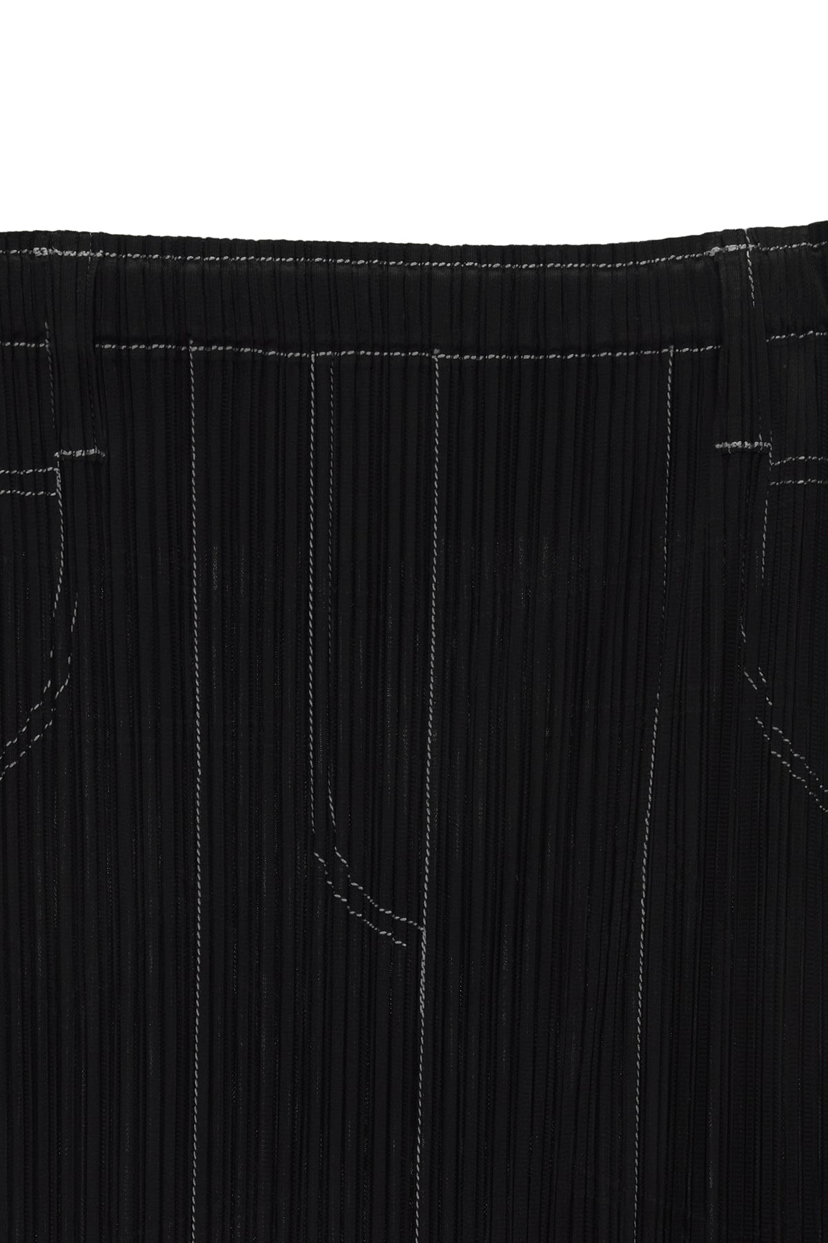 [matinkim] PLEATS STITCH LAYERED SKIRT IN BLACK