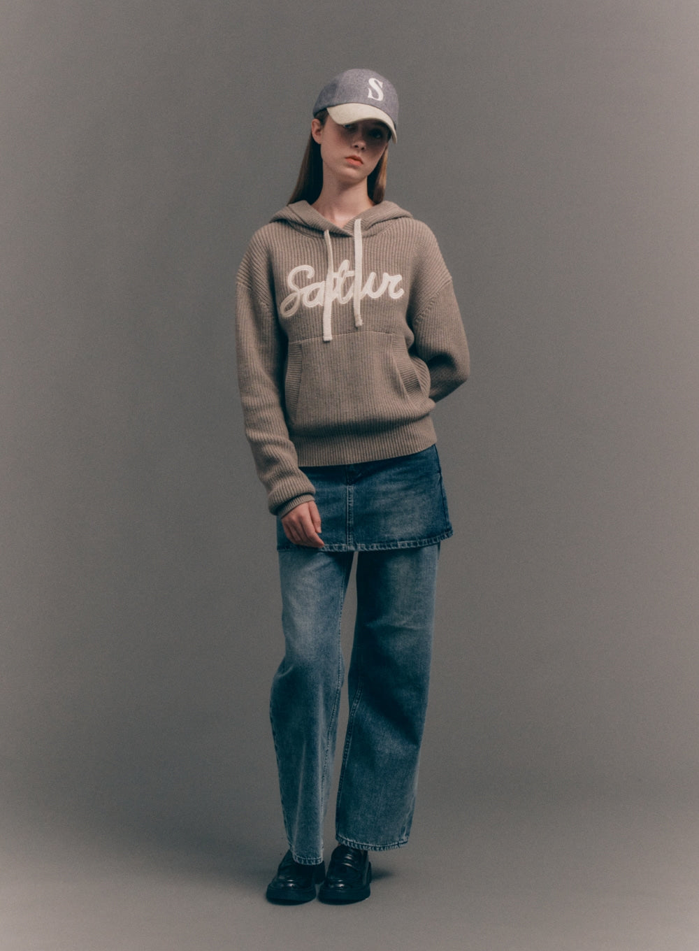 [satur] (W) Applique Logo Cashmere Blend Hood Knit - Taupe Brown