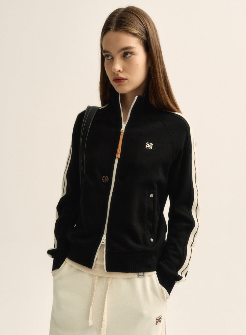 [satur] Zip Core 3-Way Sling Bag - Ivory Black