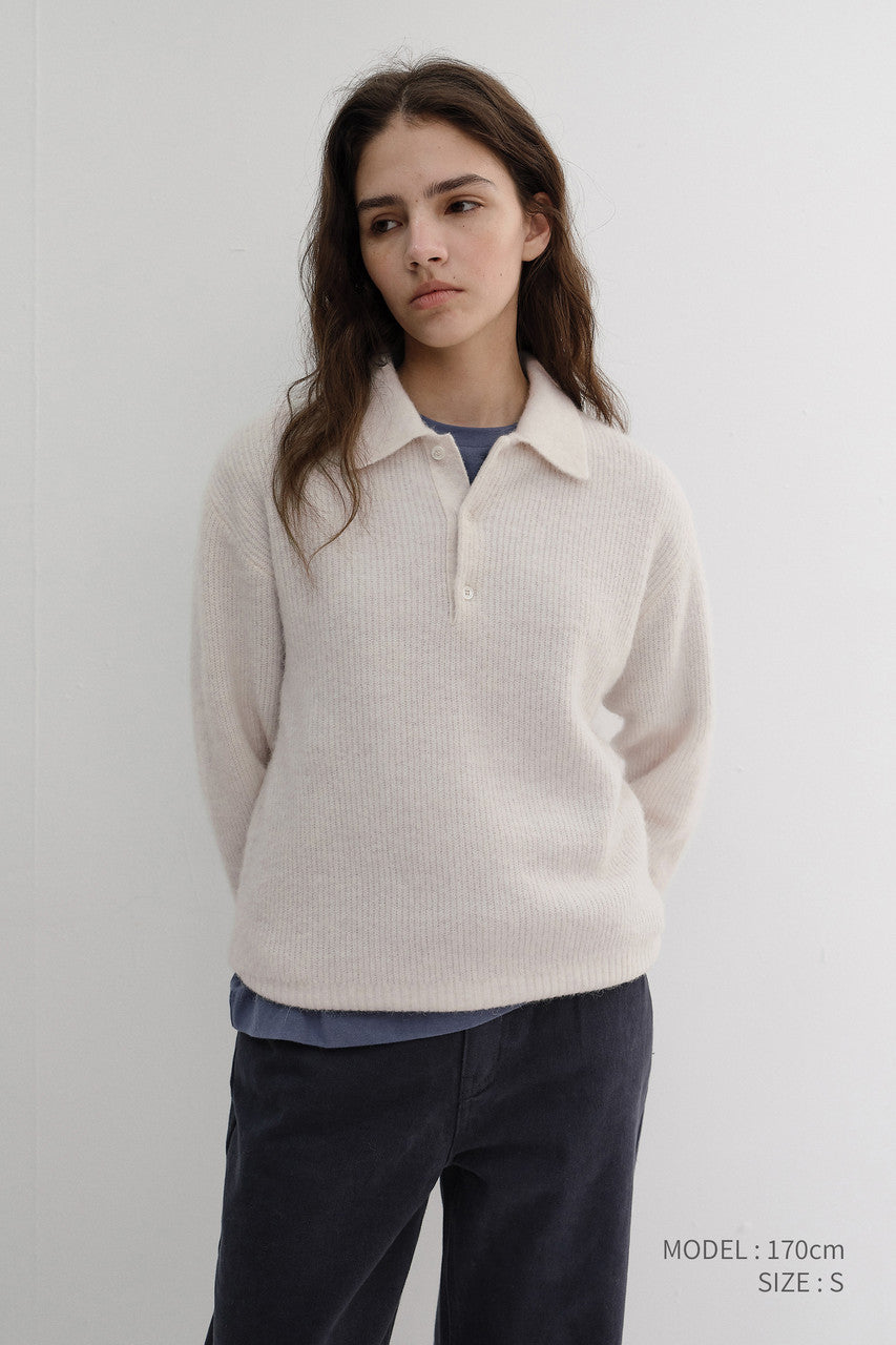 Dunst Unisex Hairy Collared Sweater Ivory