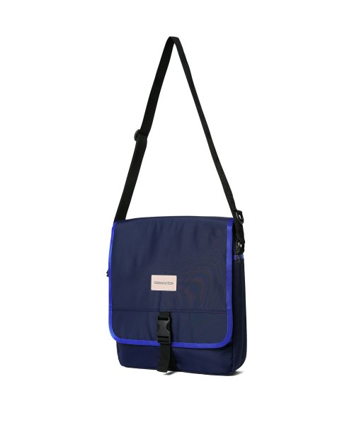 LEICHT MESSENGER BAG NAVY